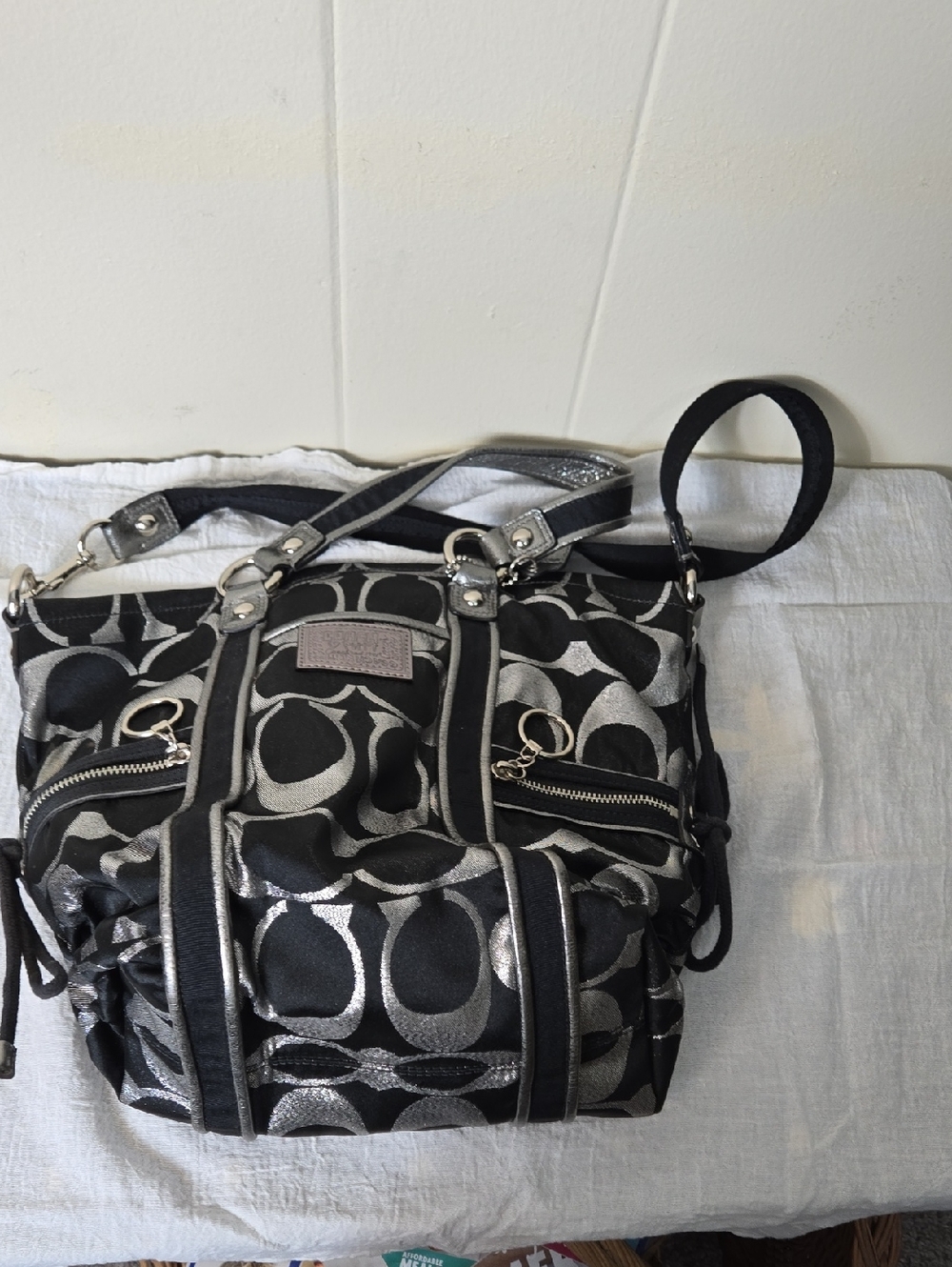 Coach Black & Silver Patterned Women’s Shoulder Bag - Picture 2 of 6